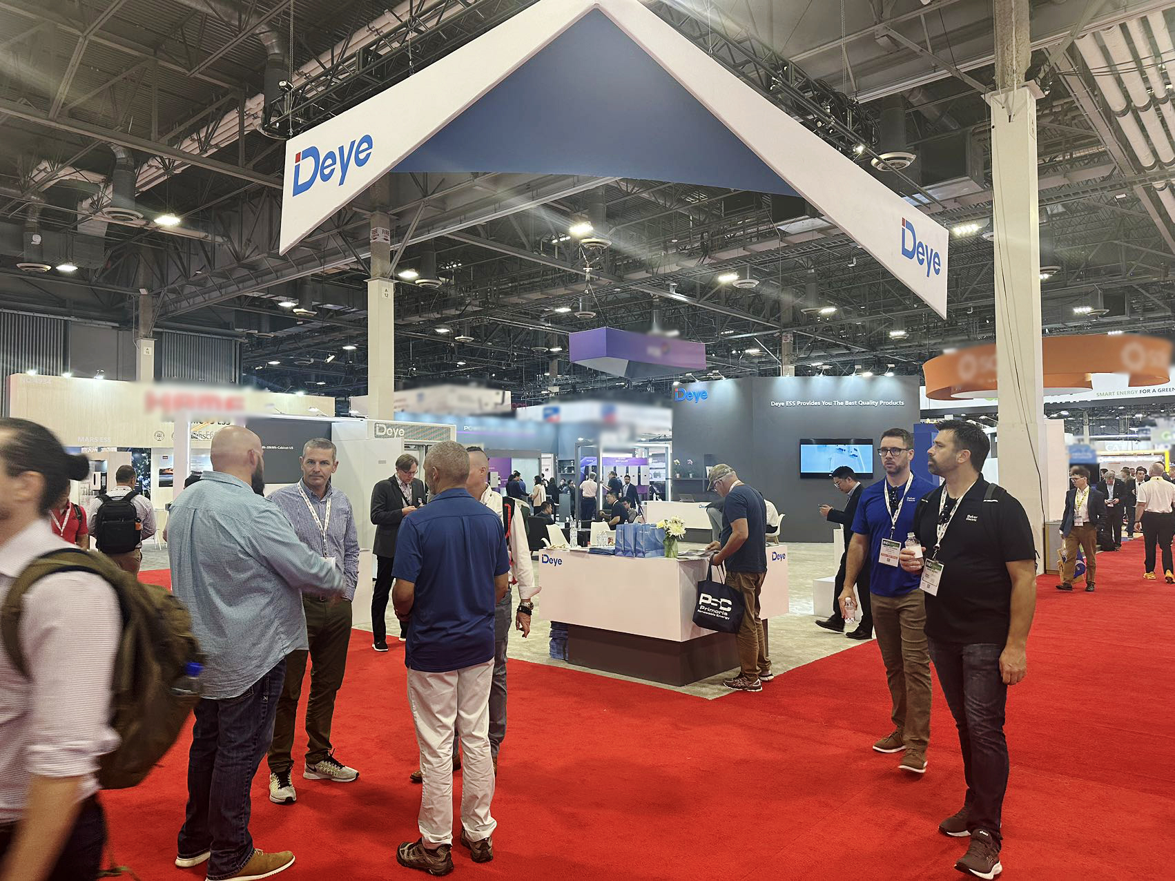 Deye zaprezentował swoje roztwory magazynowania energii C ＆ I w RE+ 2023